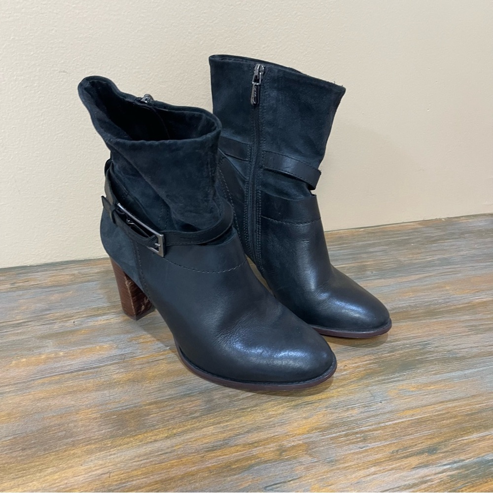 Clarks Artisan Kacia Leather Heeled Boots Black Straps Buckles Comfort 7.5